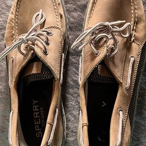 SUERRY TOP SIDER SIZE 11